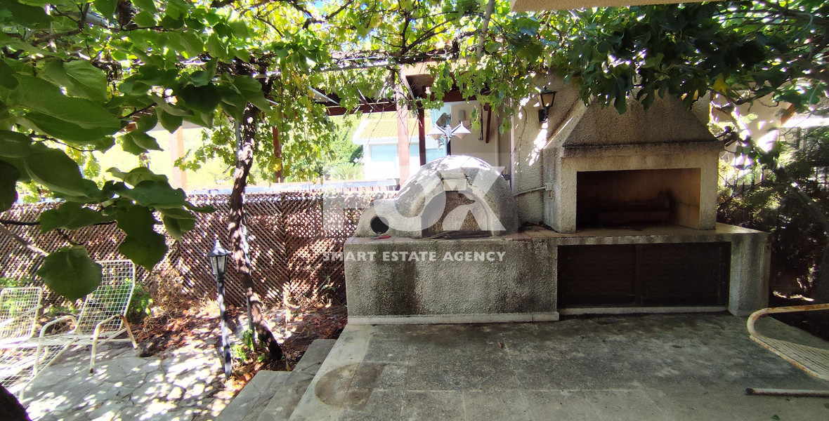 Spacious  three Bedroom House with Large Garden for Rent in Moniatis
