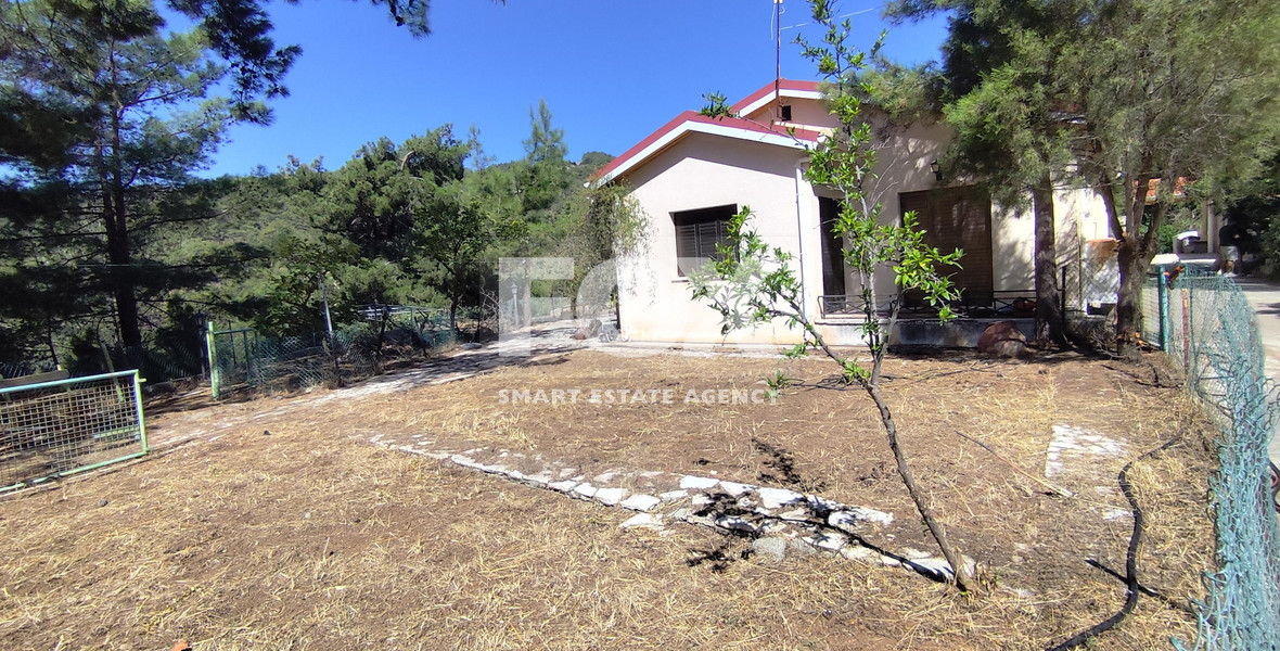 Spacious  three Bedroom House with Large Garden for Rent in Moniatis