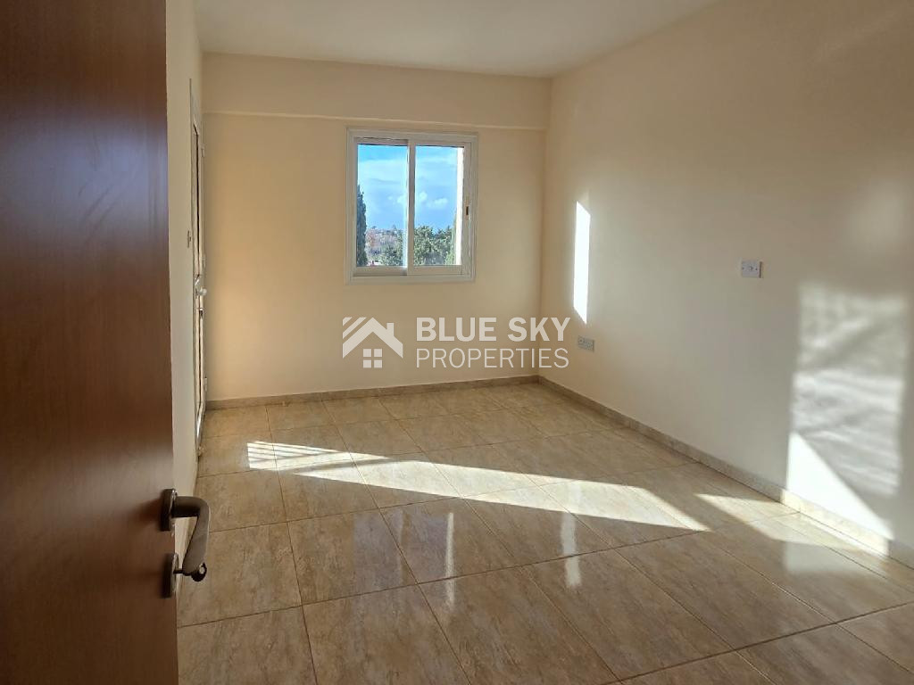 Modern two Bedroom Townhouse with Communal Pool in Chloraka, Paphos with separate title deeds.