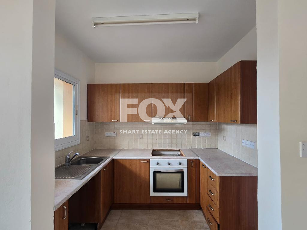Modern two Bedroom Townhouse with Communal Pool in Chloraka, Paphos with separate title deeds.