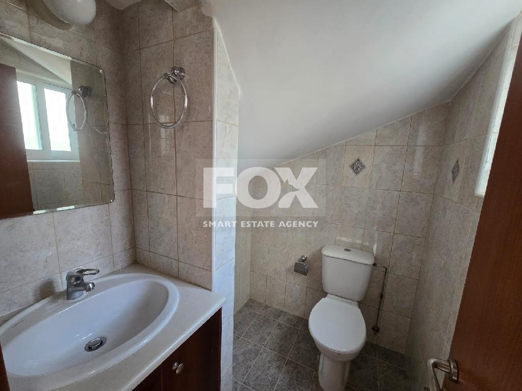 Modern two Bedroom Townhouse with Communal Pool in Chloraka, Paphos with separate title deeds.