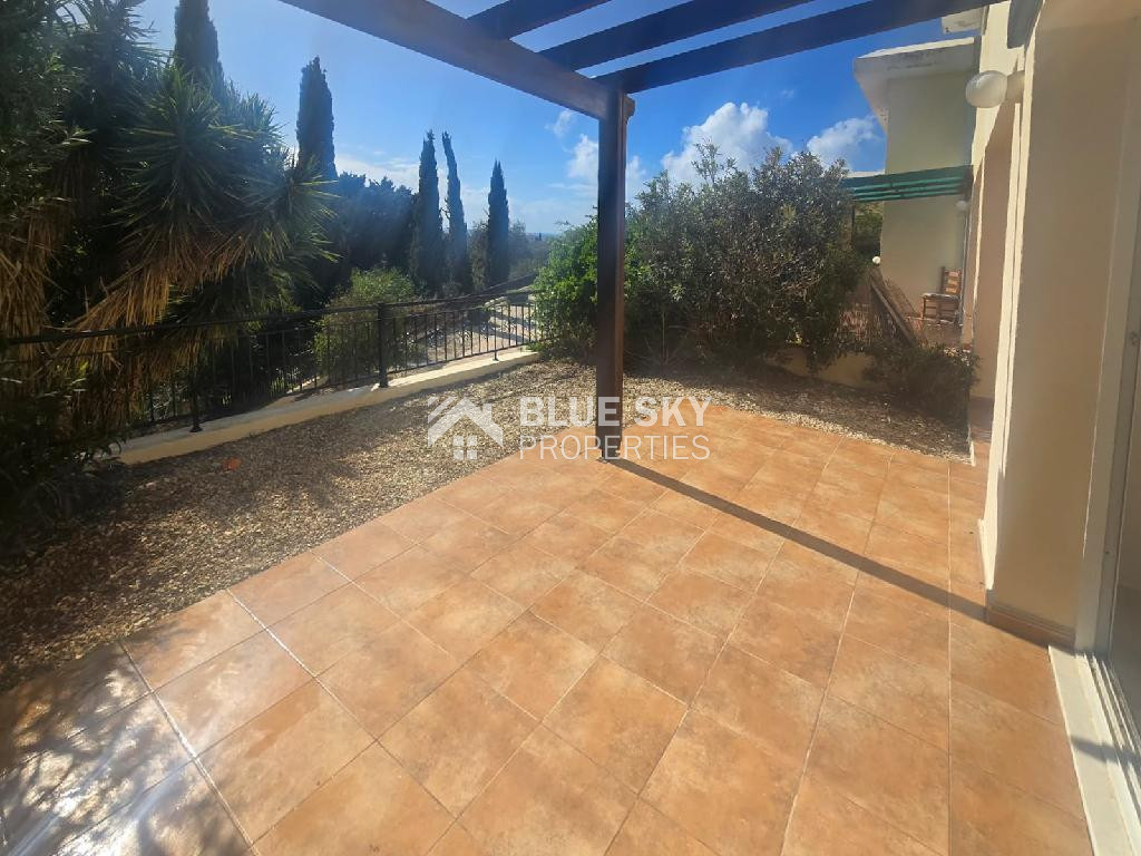 Modern two Bedroom Townhouse with Communal Pool in Chloraka, Paphos with separate title deeds.