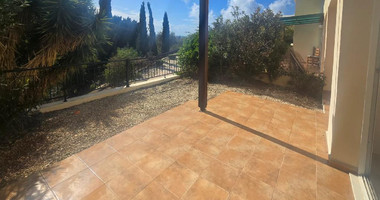 Modern two Bedroom Townhouse with Communal Pool in Chloraka, Paphos with separate title deeds.