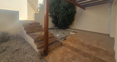 Modern two Bedroom Townhouse with Communal Pool in Chloraka, Paphos with separate title deeds.