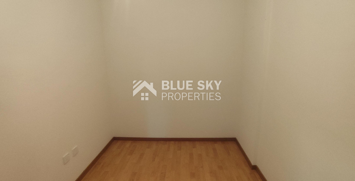 Office for Rent in Agia Zoni, Limassol | 74 m² + 14 m² Veranda