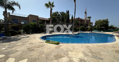 Renovated Two-Bedroom Ground-Floor Apartment | Mandria Gardens | Pool-Facing