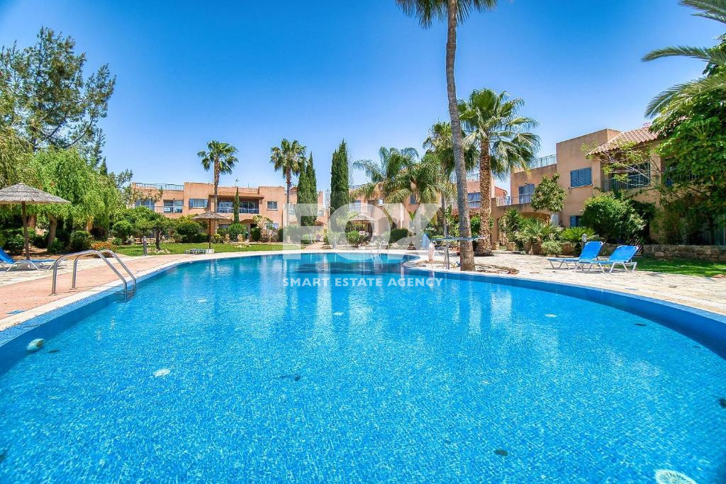 Renovated Two-Bedroom Ground-Floor Apartment | Mandria Gardens | Pool-Facing