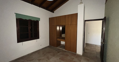 Large Field with Stone House for Sale in Sotira Lemesou
