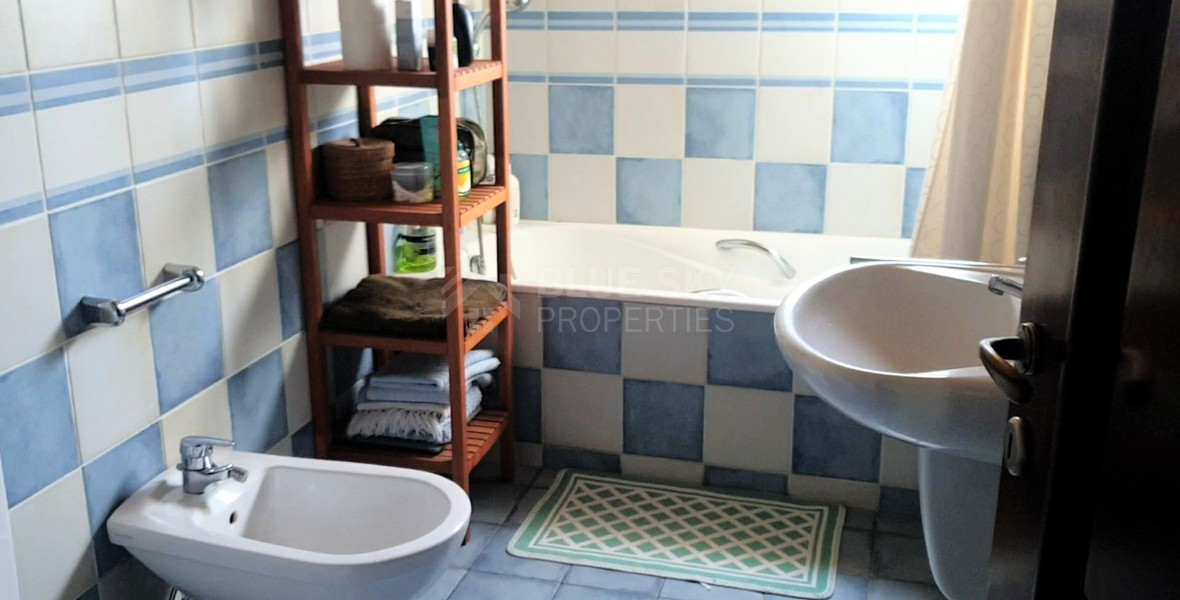 4-Bedroom Front-Line Apartment | 210 sq.m | Agios Tychonas,