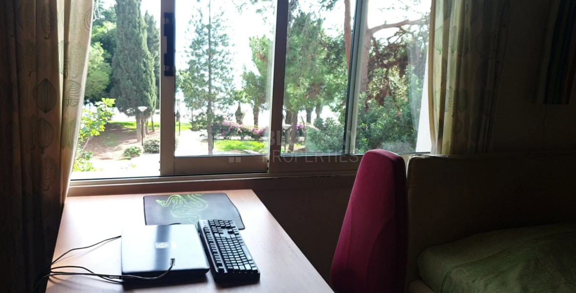 4-Bedroom Front-Line Apartment | 210 sq.m | Agios Tychonas,