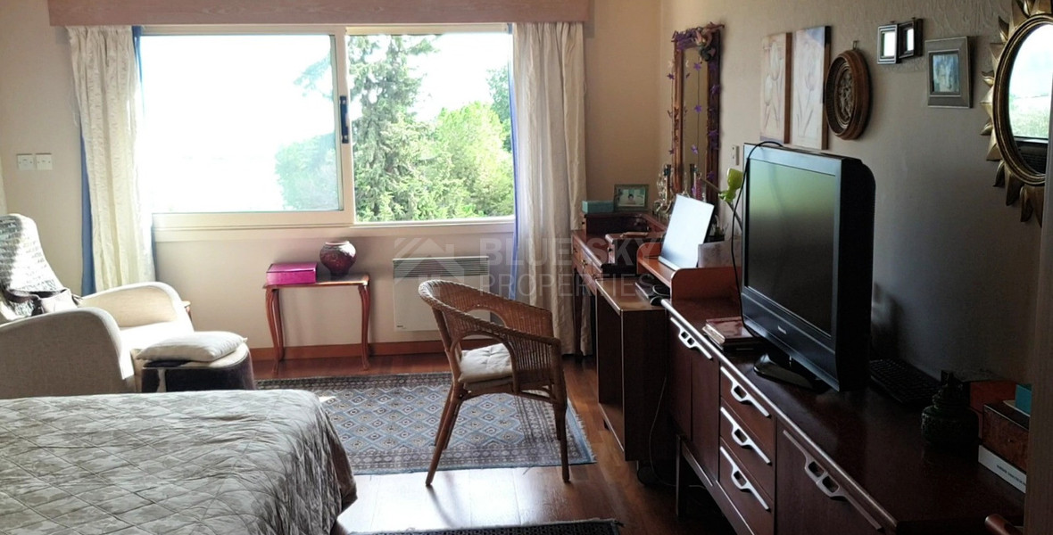 4-Bedroom Front-Line Apartment | 210 sq.m | Agios Tychonas,