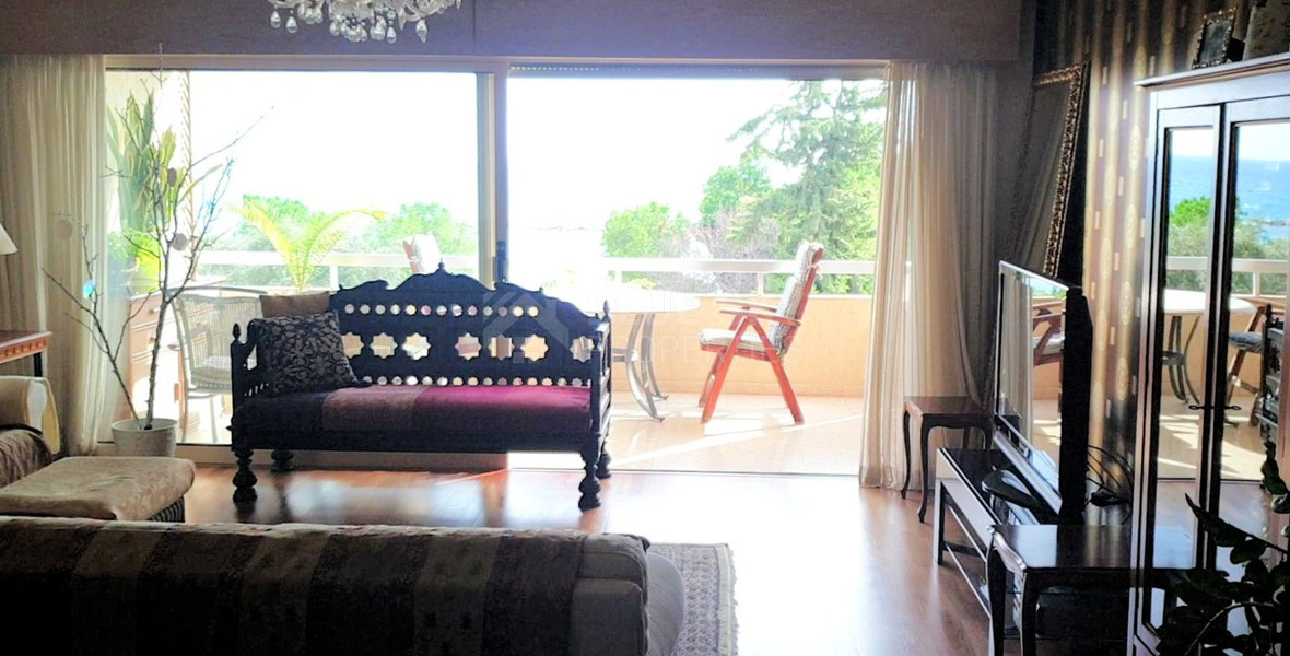 4-Bedroom Front-Line Apartment | 210 sq.m | Agios Tychonas,