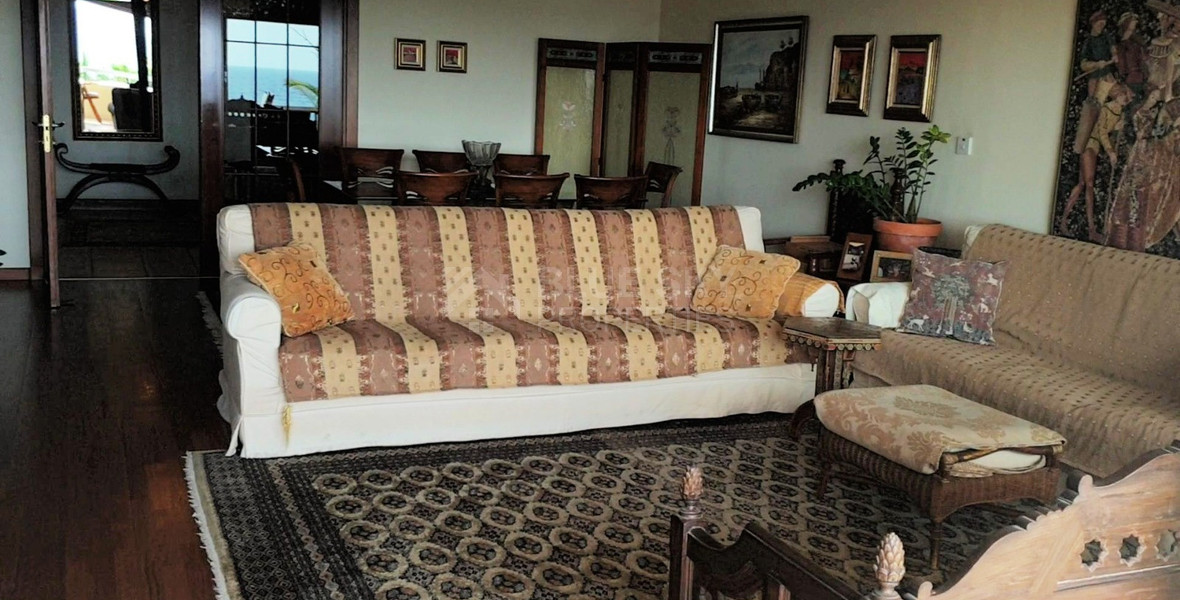 4-Bedroom Front-Line Apartment | 210 sq.m | Agios Tychonas,