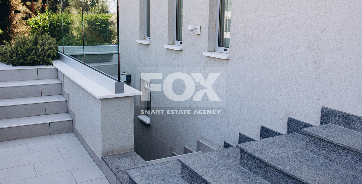 For Rent Luxury six-Bedroom Villa with Panoramic Sea Views in Agia Paraskevi-Germasogeia