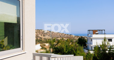 For Rent Luxury six-Bedroom Villa with Panoramic Sea Views in Agia Paraskevi-Germasogeia