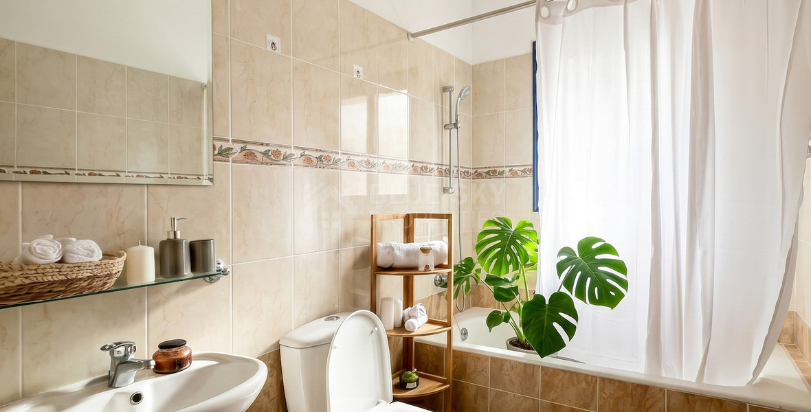 Fully Furnished two Bedroom Apartment with Spacious Verandas & Parking