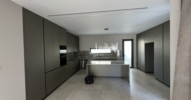 Modern 4-Bed Villa for Rent in Moni with Pool and Garden