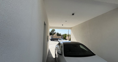 Modern 4-Bed Villa for Rent in Moni with Pool and Garden