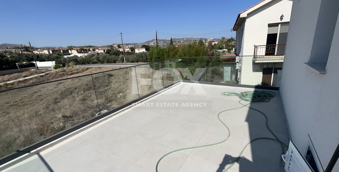 Modern 4-Bed Villa for Rent in Moni with Pool and Garden