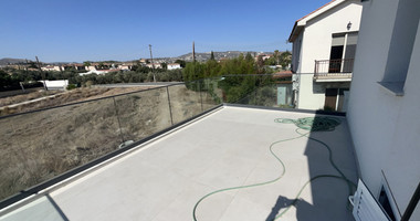 Modern 4-Bed Villa for Rent in Moni with Pool and Garden