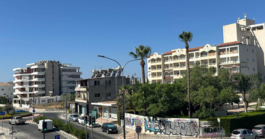Modern Renovated Two-Bedroom Apartment | Walking Distance to the Beach | Potamos Germasogeias