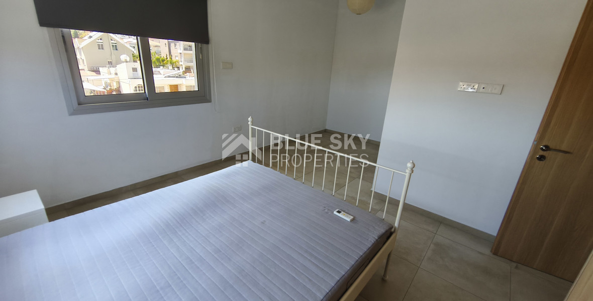 Spacious 1 Bed Top Floor upper house/Apartment in Panthea