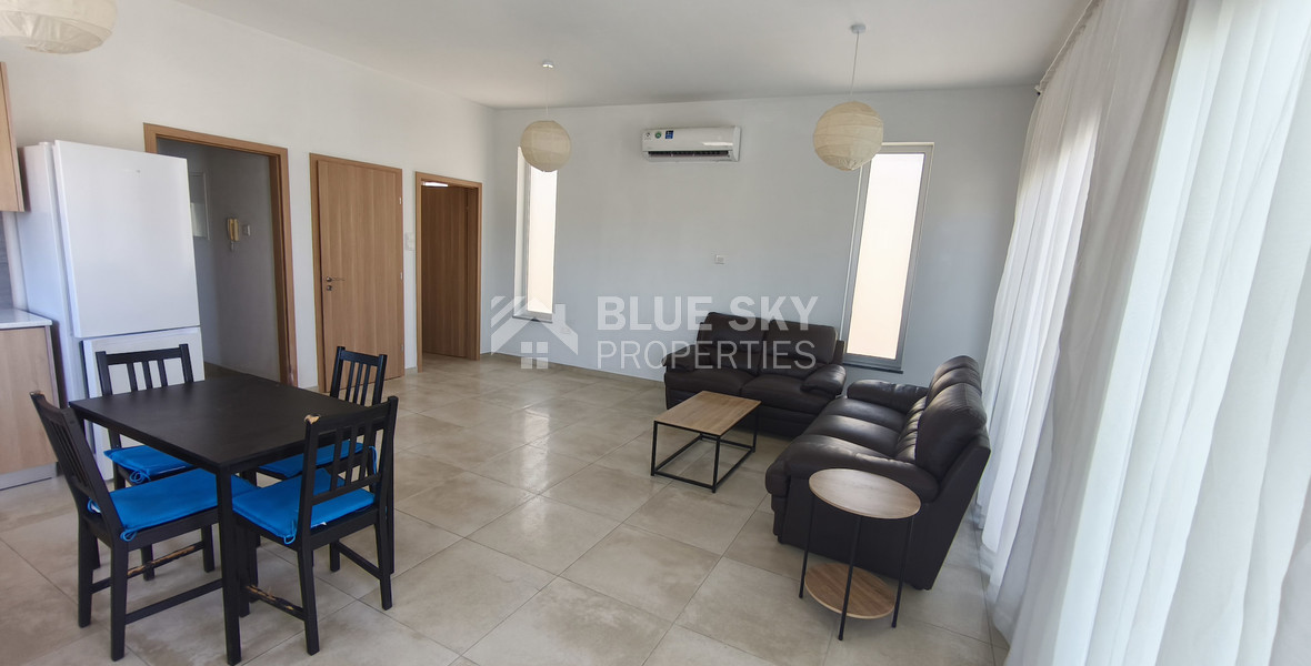 Spacious 1 Bed Top Floor upper house/Apartment in Panthea