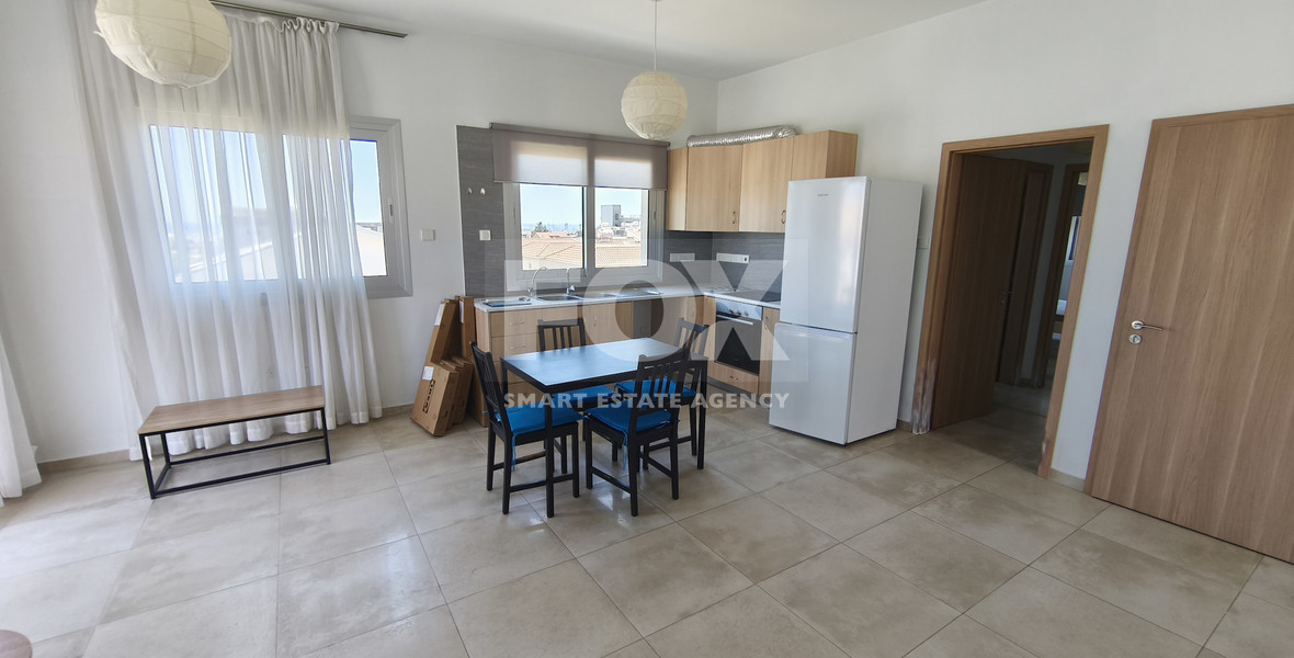 Spacious 1 Bed Top Floor upper house/Apartment in Panthea