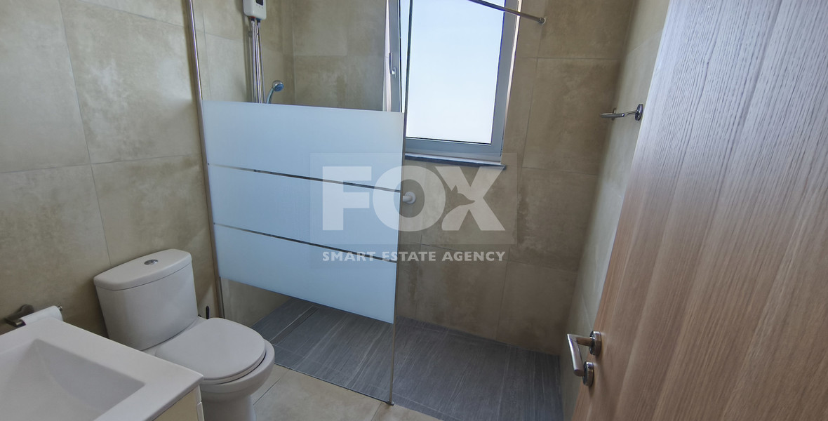 Spacious 1 Bed Top Floor upper house/Apartment in Panthea
