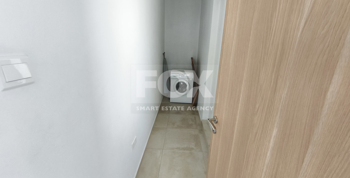 Spacious 1 Bed Top Floor upper house/Apartment in Panthea