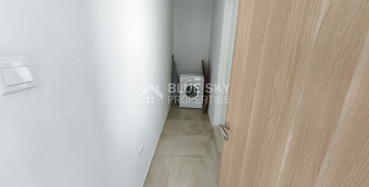 Spacious 1 Bed Top Floor upper house/Apartment in Panthea