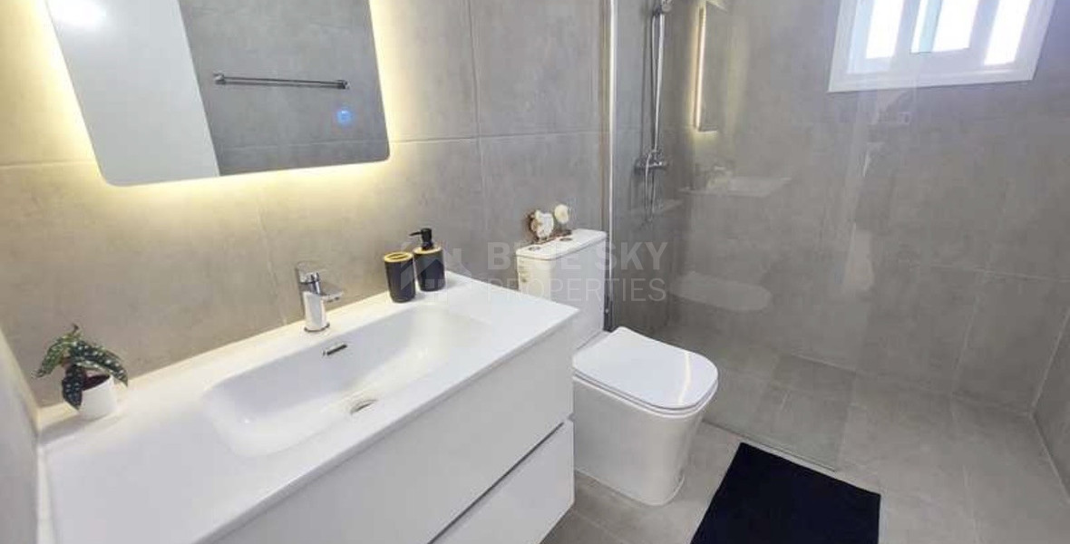 Full Building Investment: Four two Bedroom Apartments in Kato Paphos for sale