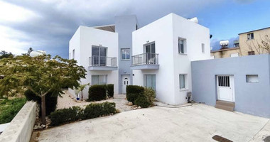 Turnkey four one bedroom Apartment Building with Expansion Potential in Prime Paphos Location for sale
