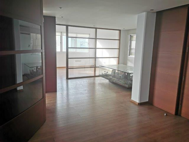 Spacious 200 m² Office for Rent in Agia Zoni