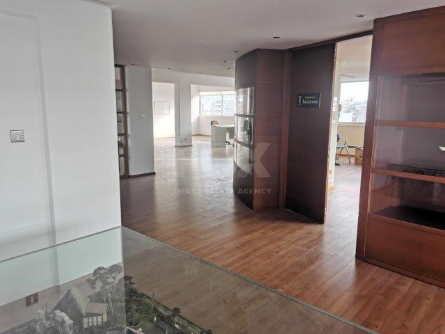 Spacious 200 m² Office for Rent in Agia Zoni