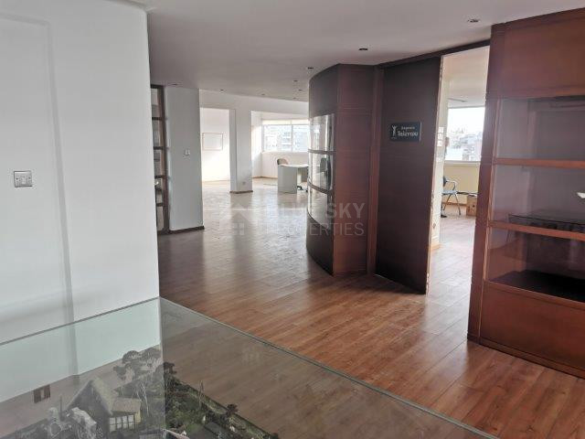 Spacious 200 m² Office for Rent in Agia Zoni