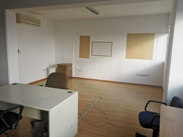 Spacious 200 m² Office for Rent in Agia Zoni