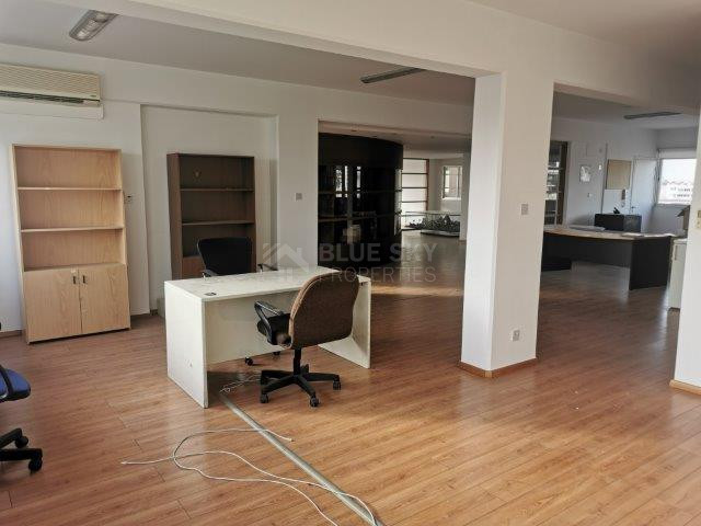 Spacious 200 m² Office for Rent in Agia Zoni