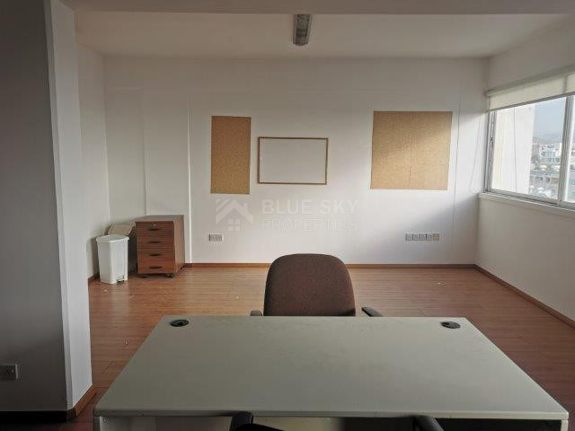 Spacious 200 m² Office for Rent in Agia Zoni