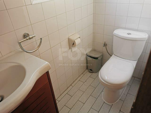 Spacious 200 m² Office for Rent in Agia Zoni