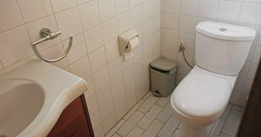 Spacious 200 m² Office for Rent in Agia Zoni