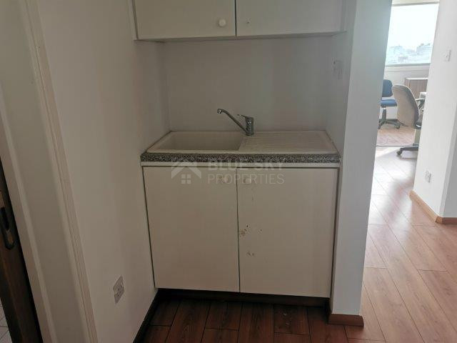 Spacious 200 m² Office for Rent in Agia Zoni
