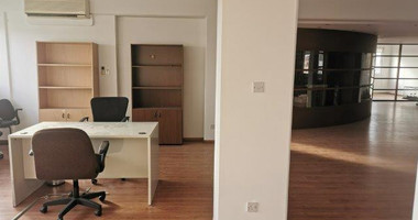 Spacious 200 m² Office for Rent in Agia Zoni