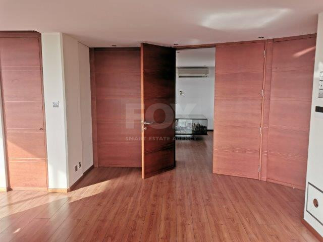 Spacious 200 m² Office for Rent in Agia Zoni