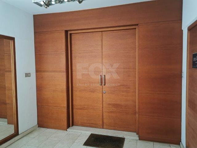 Spacious 200 m² Office for Rent in Agia Zoni