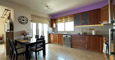 Modern Renovated Two-Bedroom Apartment with Panoramic Sea & City Views | Panthea
