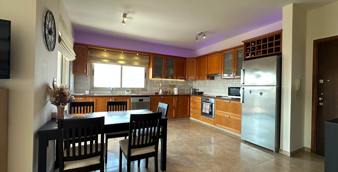 Modern Renovated Two-Bedroom Apartment with Panoramic Sea & City Views | Panthea