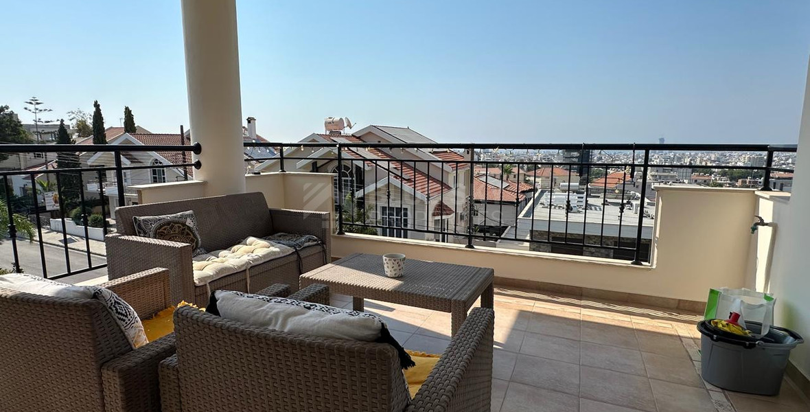 Modern Renovated Two-Bedroom Apartment with Panoramic Sea & City Views | Panthea