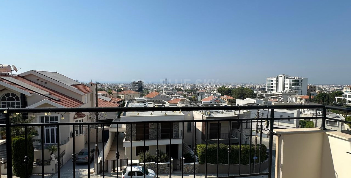 Modern Renovated Two-Bedroom Apartment with Panoramic Sea & City Views | Panthea