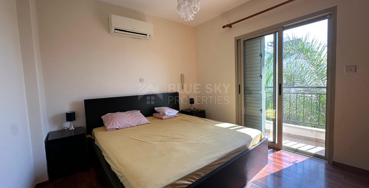 Modern Renovated Two-Bedroom Apartment with Panoramic Sea & City Views | Panthea